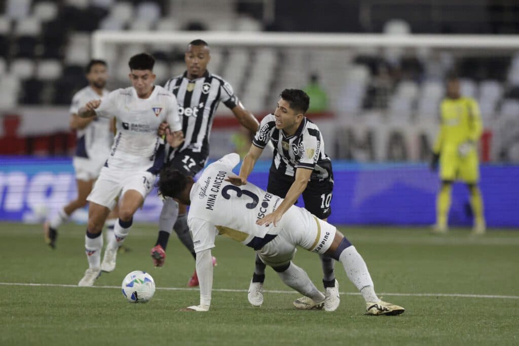 El fútbol brasileño le abre las puertas al talento mexicano y panameño