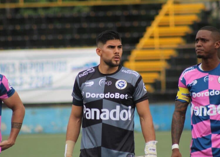 Un costarricense, es el mejor portero de la liga de Panamá
