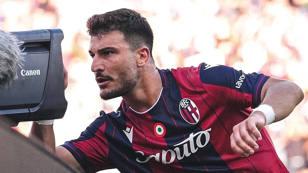 El argentino Santiago Castro lidera con gol la remontada del Bolonia