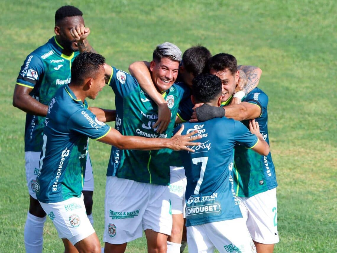Argentinos y brasileños, no sueltan la punta en Honduras