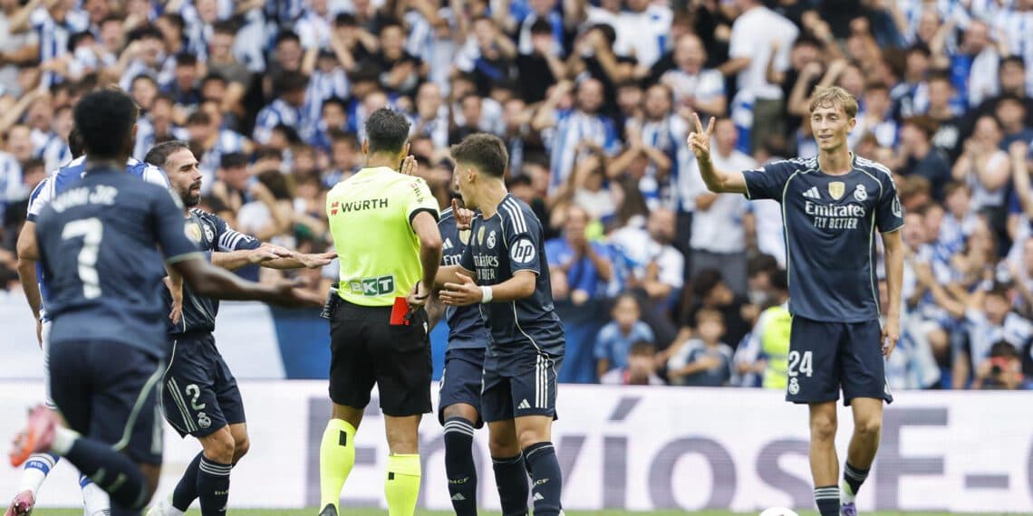 El Real Madrid del brasileño Militao, muestra su malestar con el arbitraje comparando expulsiones con el Barça
