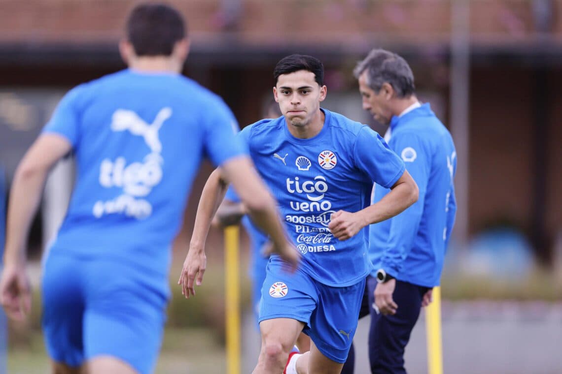 Paraguay, sin tres de sus estrellas, espera sellar su clasificación al Mundial ante Ecuador