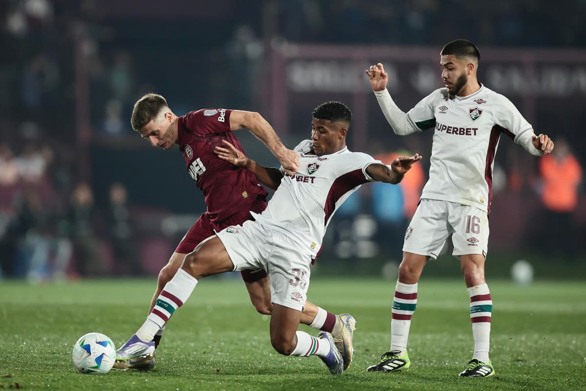 U de Chile choca con Lanús e Independiente con Mineiro en semifinales