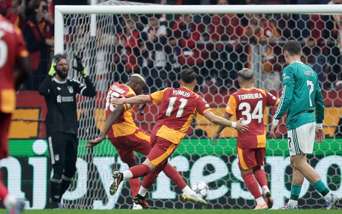 El colombiano Sánchez anota en la goleada del Galatasaray sobre la Juventus