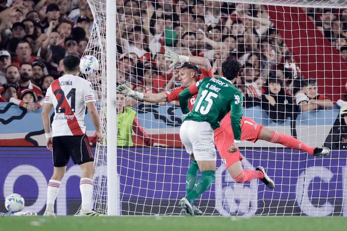 1-2. Palmeiras da un golpe de autoridad y derrota a domicilio a River Plate