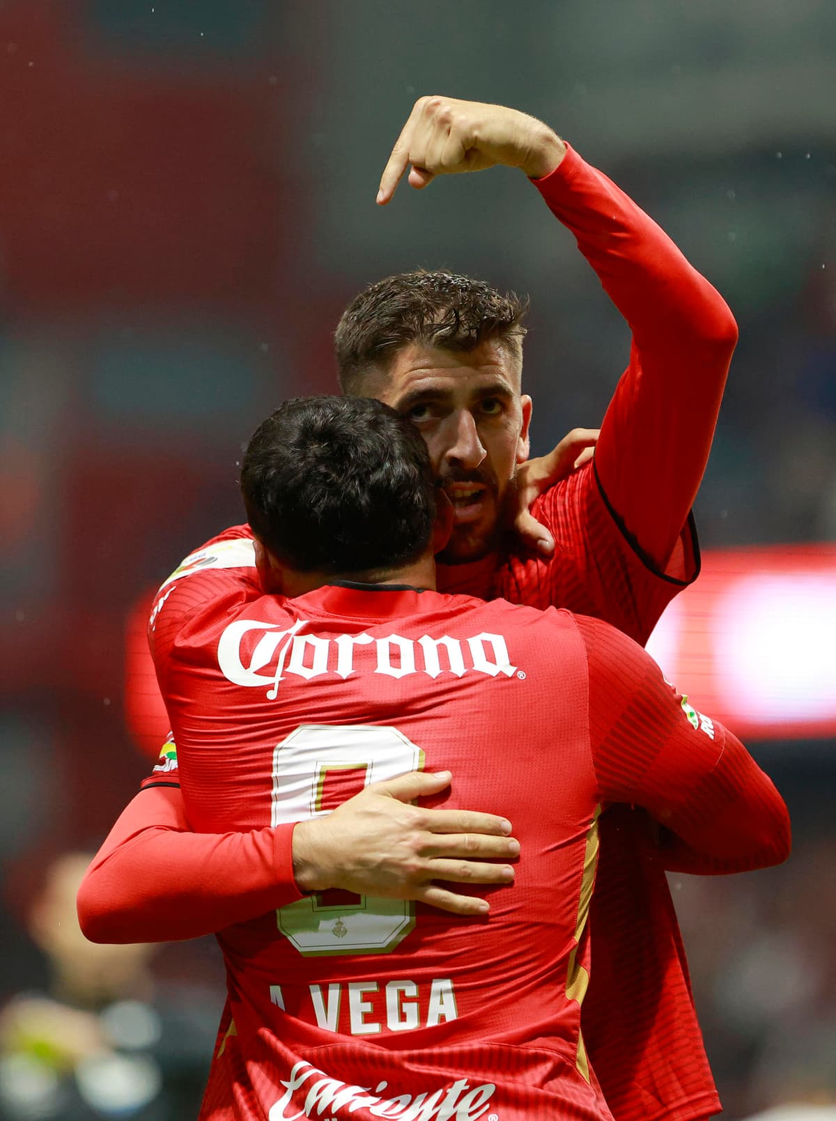 Feria de goles en Toluca: Doblete argentino y triplete portugués pagan la boleta