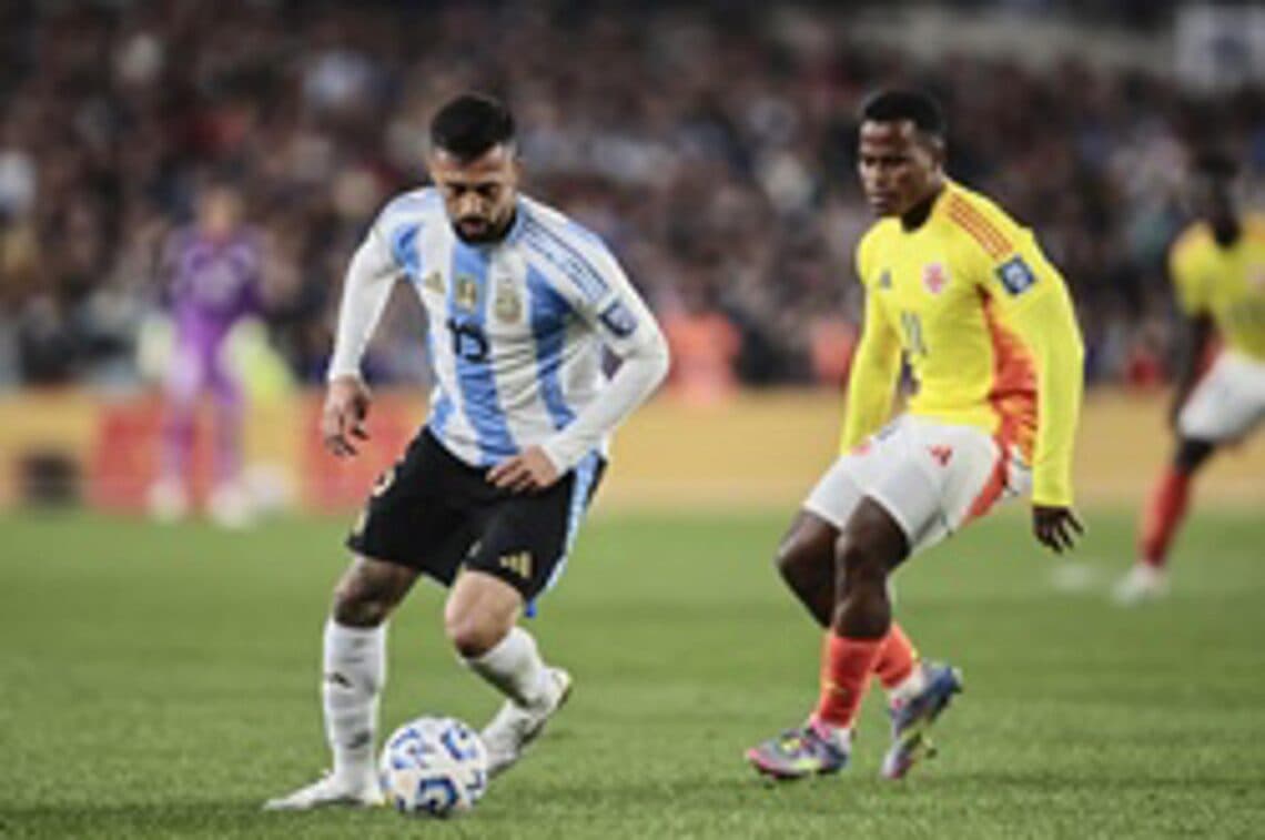 El argentino Nico González llega al Metropolitano para completar su fichaje por el Atlético