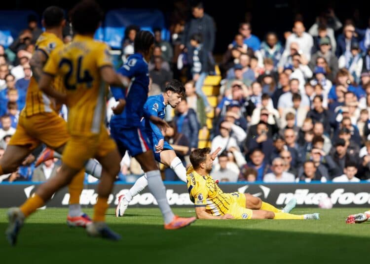 El argentino Garnacho sale al rescate del Chelsea