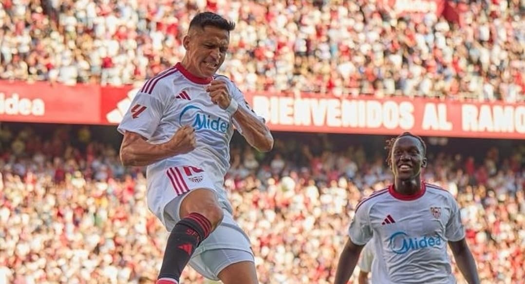 El chileno Alexis Sánchez lidera la victoria imperial del Sevilla ante el Barcelona