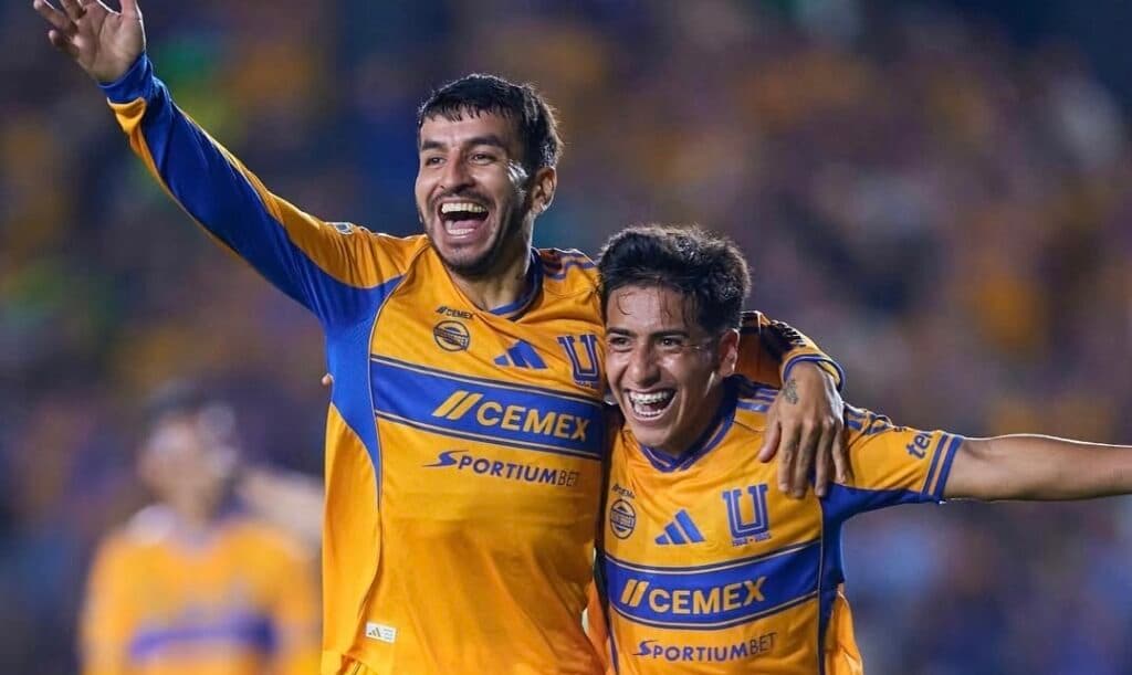 Hat Trick albiceleste y doblete cafetero, Tigres golea a Necaxa