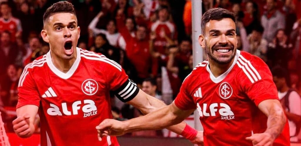Gol ibérico y tanto cafetero, Botafogo e Internacional suman triunfos