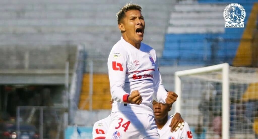 Con la guía del uruguayo Espinel, Olimpia es líder claro en Honduras