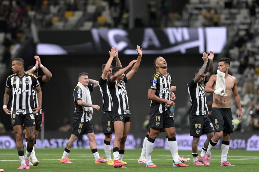El Atlético Mineiro ficha al delantero colombiano Mateo Cassierra por cuatro años