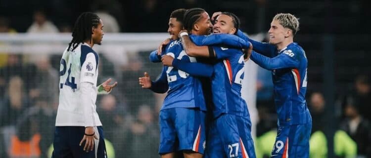 Sudamericanos del Chelsea ganan el duelo a los del Tottenham