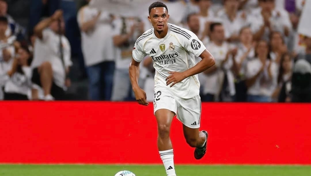 Inglés Alexander Arnold deja claro que si anota en Anfield, no lo celebrará