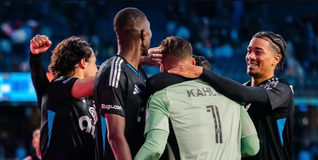Cafetero Kerwin Calderón, listo para el duelo decisivo de Charlotte ante New York City