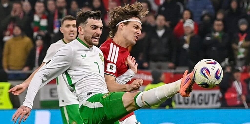 Irlanda logra la heroica en Hungría y se clasifica a la repesca