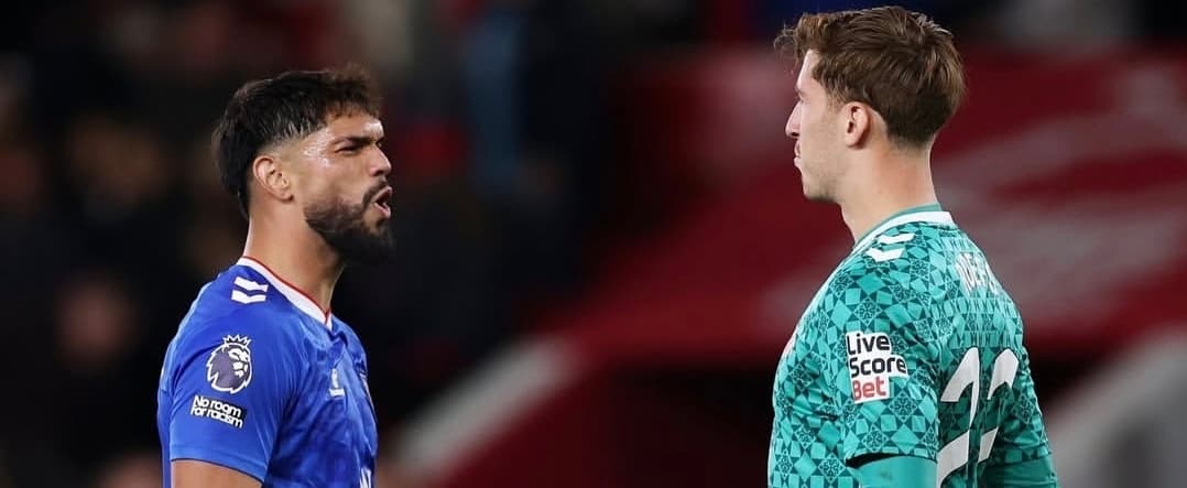 Paraguayo Alderete encabeza la zaga del Sunderland, que gana al Bornemouth tras remontar