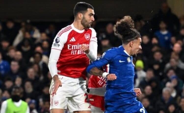 Chelsea y Arsenal igualan en un clásico de Londres con siete sudamericanos en acción
