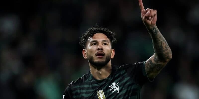 Sporting de Lisboa golea: anotación ibérica y goles cafeteros
