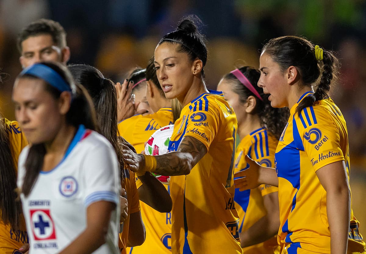 Mazatlán, con todo en contra, empata ante el campeón Tigres UANL