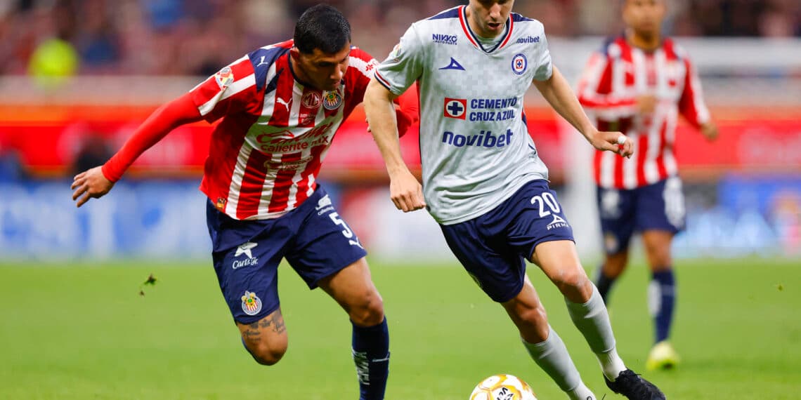 Cruz Azul saca un empate sin anotaciones en casa del Guadalajara