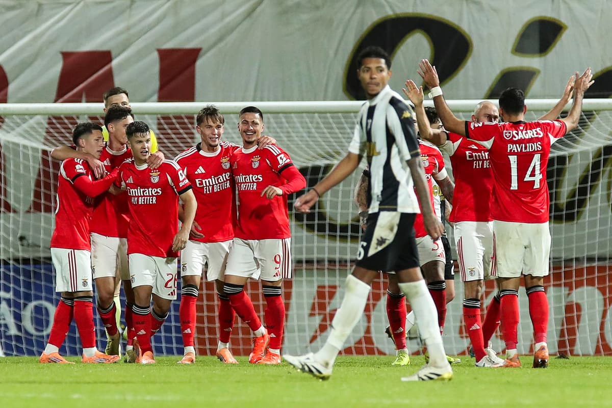 El Benfica del argentino Otamendi se enfrenta al Estrela da Amadora antes de recibir al Real Madrid
