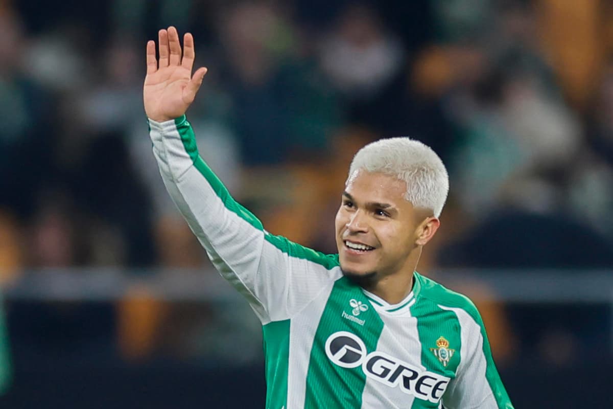 Con siete sudamericanos en la cancha, el chileno Pellegrini y el Betis ganan en la última jornada