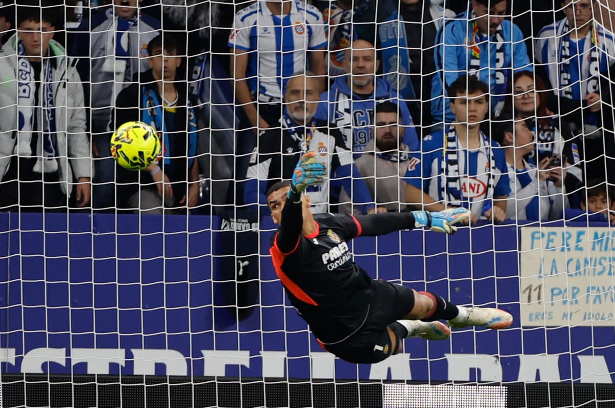 El meta brasileño Luiz Junior encadena tres partidos de Liga sin recibir un gol