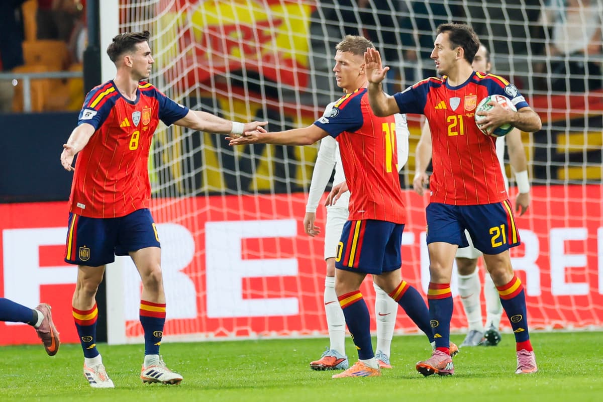 España sella su pase al Mundial con empate agridulce, pero amplía su racha sin perder