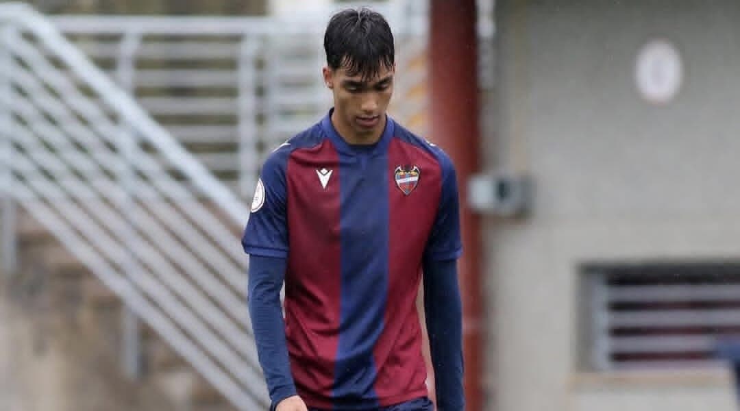 Panameño, debuta en la primera división del fútbol español