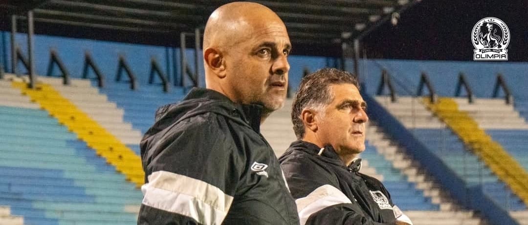 Olimpia gana sin jugar en Honduras por crisis económica de Victoria donde su plantel reclama lo adeudado