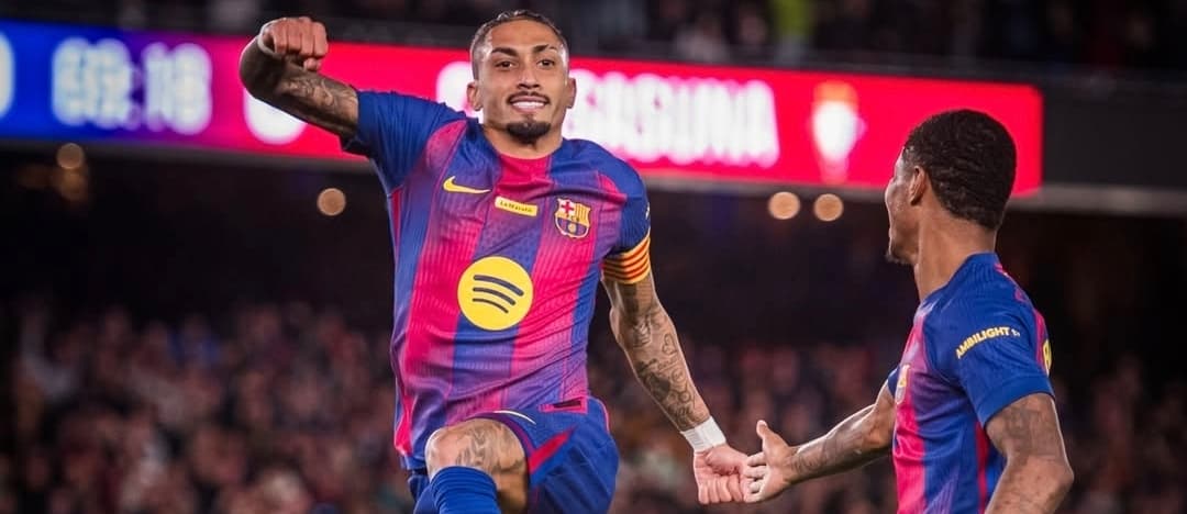 Doblete del brasileño Raphinha para que el Barcelona asegure ser líder cuando termine 2025