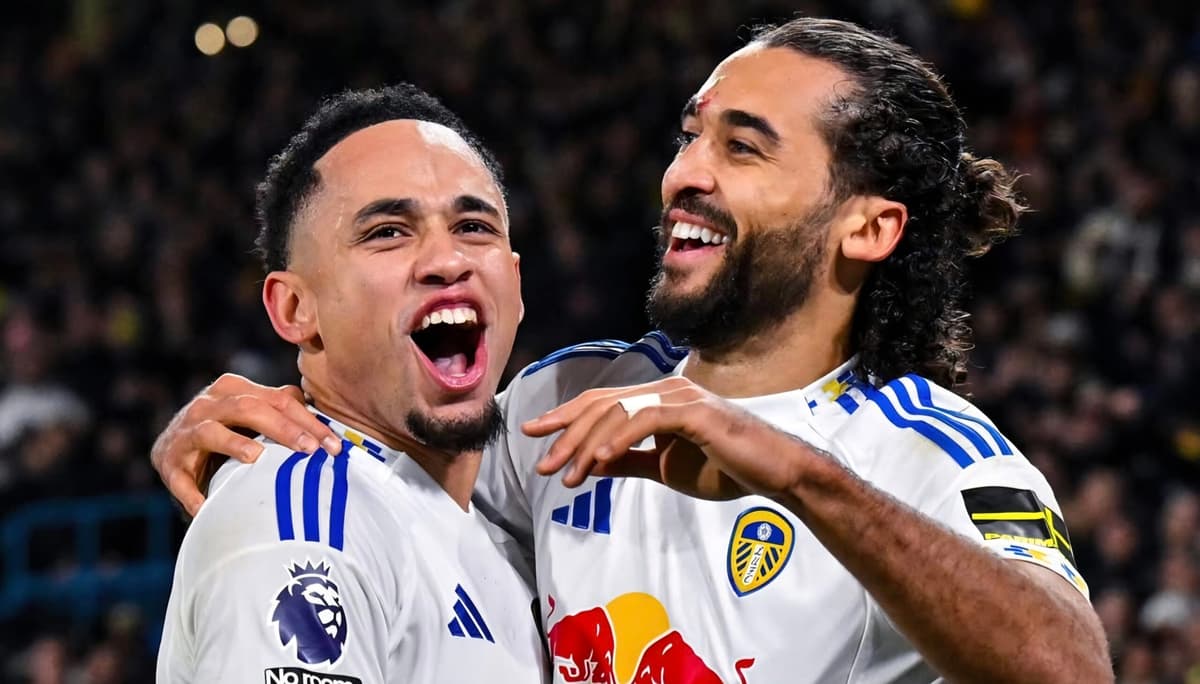 La ausencia del colombiano Daniel Muñoz resquebrajó al Crystal Palace y Leeds lo goleó en Ellan Road