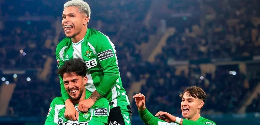 «Nuestros futbolistas saben a qué juegan»: DT chileno Manuel Pellegrini
