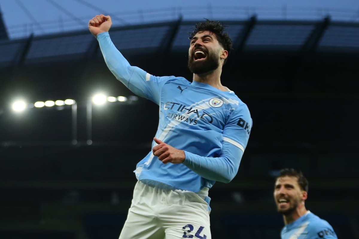 El Manchester City golea y se prepara para el Bernabéu