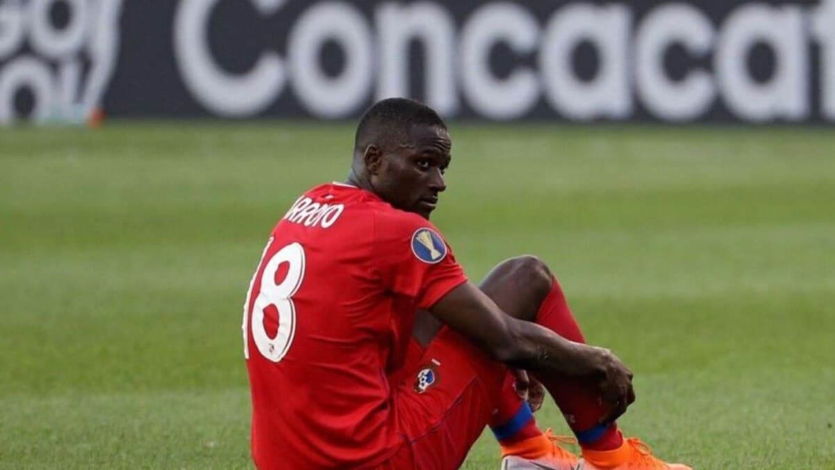 La liga peruana se refuerza con joya panameña
