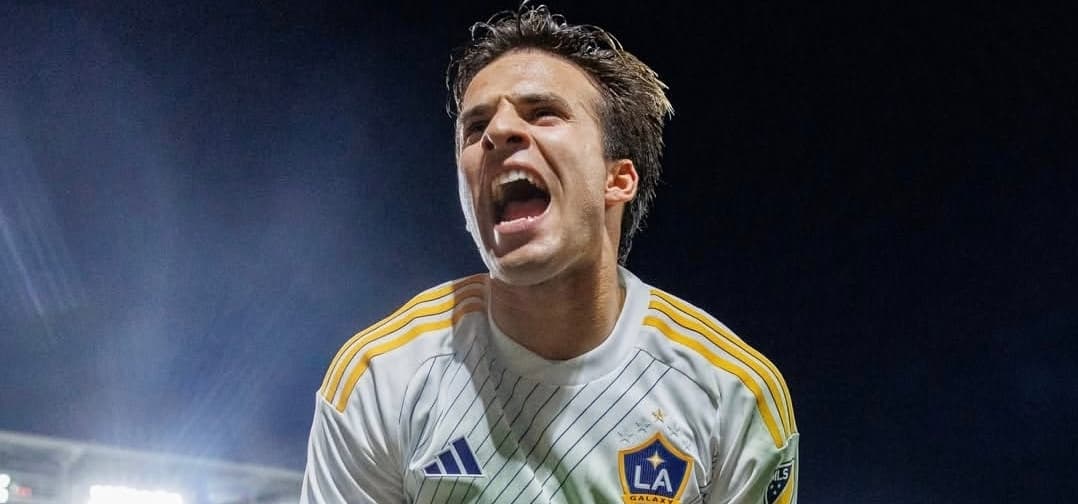 Español Riqui Puig vive nueva operación y LA Galaxy le verá fuera otro año