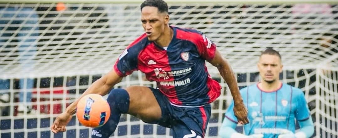 Cagliari vence a la Juventus con un colosal colombiano Yerry Mina en la zaga