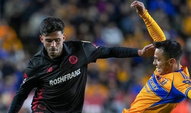 Toluca iguala en su visita a Tigres, con el brasileño Joaquim hermético en defensa