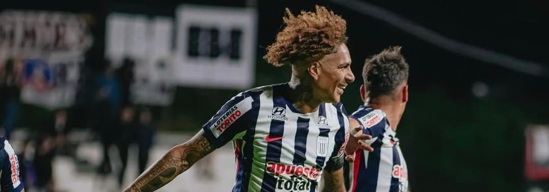 Veterano peruano Paolo Guerrero anota y Alianza Lima vence a Colo Colo en Uruguay
