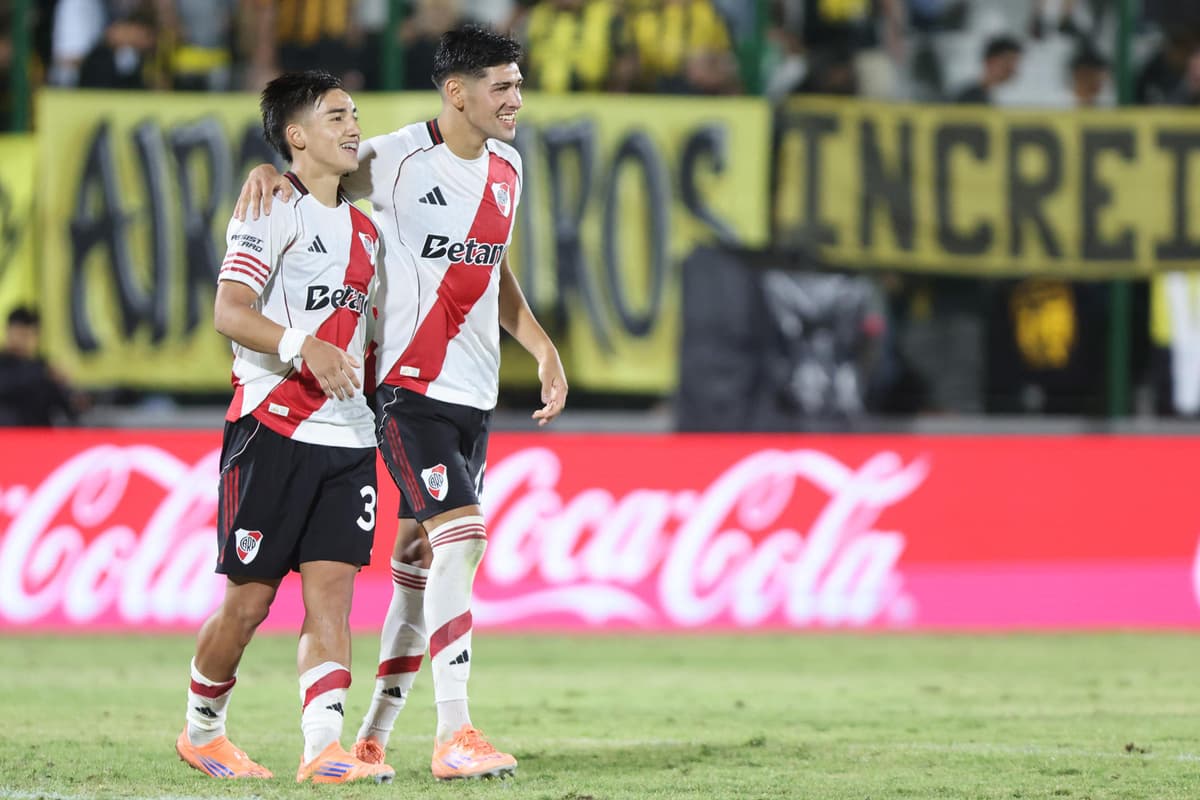 River con gol del argentino Martínez Quarta vence agónicamente a Bragantino