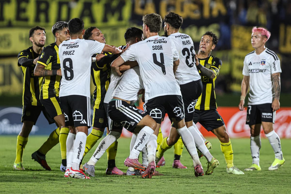 Peñarol empata y deja puntos en el camino en su lucha por el Apertura uruguayo