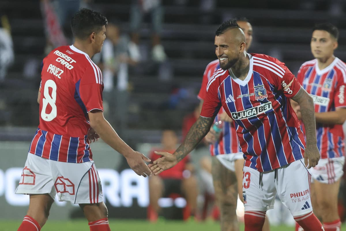Colo Colo al mando del argentino Ortiz vence en penaltis a Olimpia