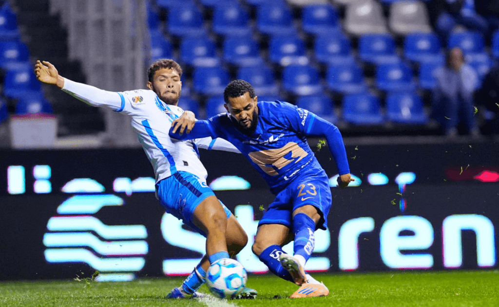 Pumas apuesta por su artillería sudamericana para sostener el invicto