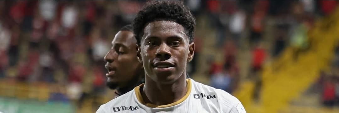 Joven hondureño Dereck Moncada brilla con Internacional de Bogotá en Colombia