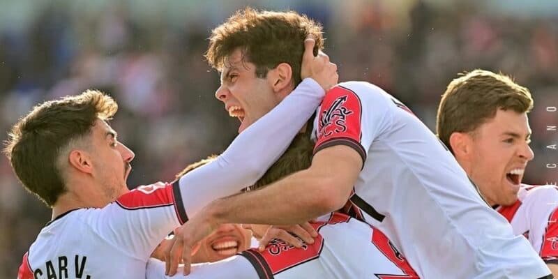 Rayo Vallecano golea a un fantasmal Atlético de Madrid, con ocho latinos en acción