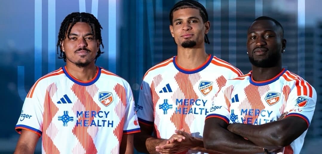 La fuerza latina en ataque de Cincinnati, lista para República Dominicana