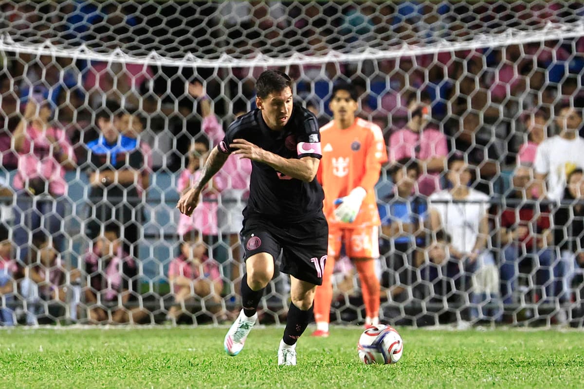 El argentino Messi anota de penalti y da victoria al Inter Miami en amistoso en Puerto Rico