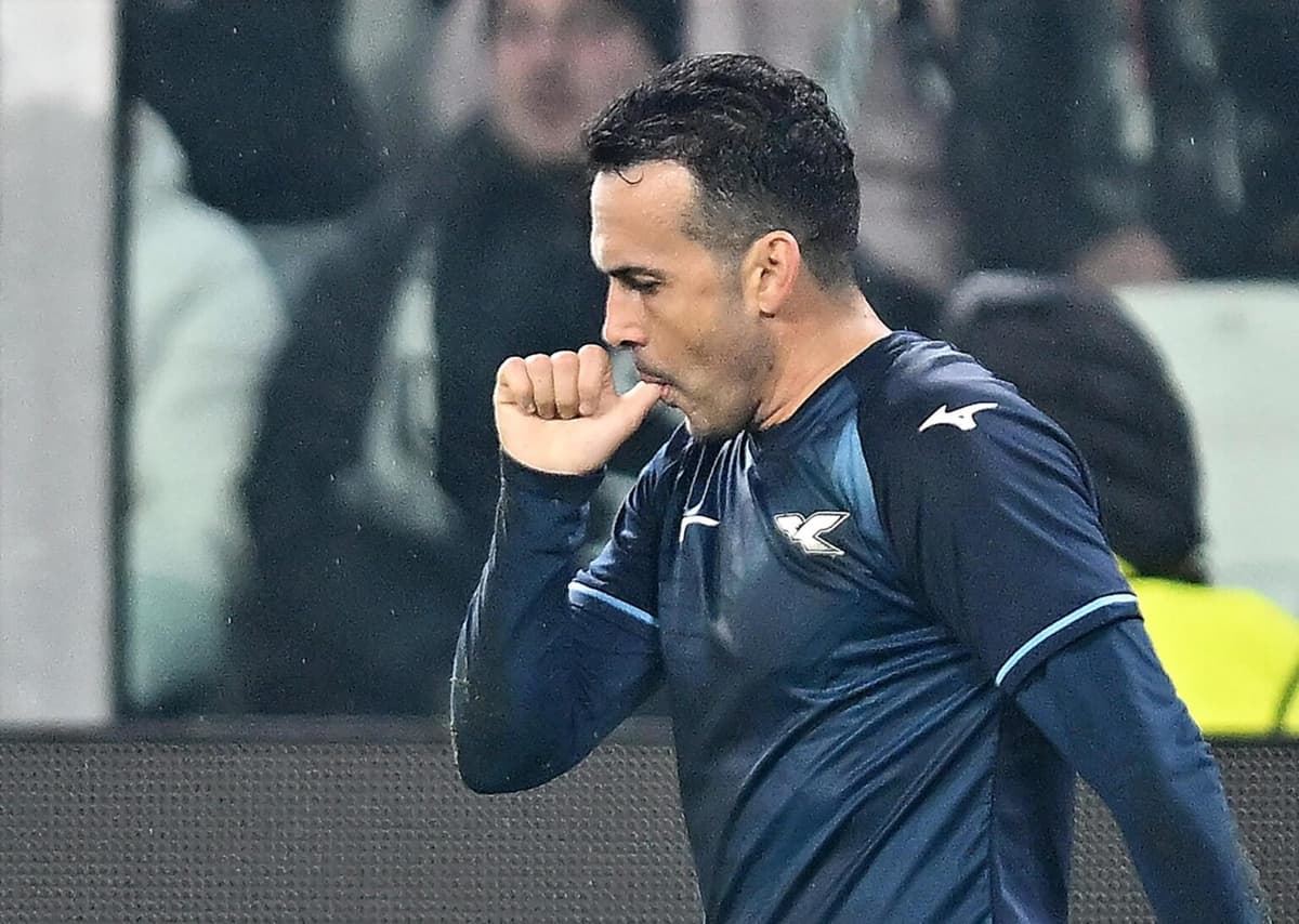 Extremo español Pedro pone fin a su etapa en el Lazio de Italia